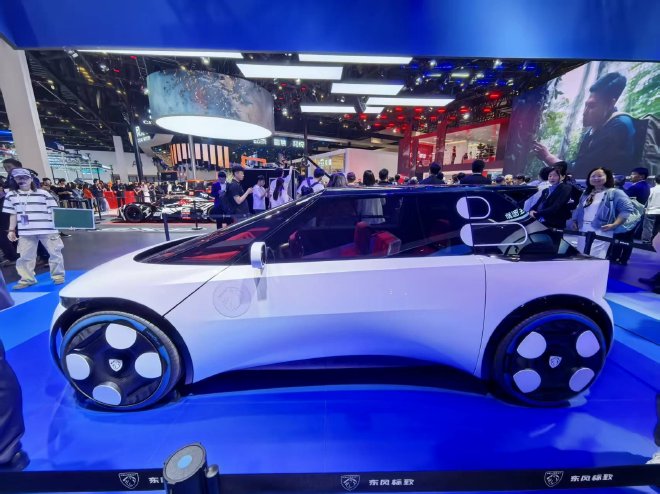 2026北京车展：标致Polygon概念车亮相