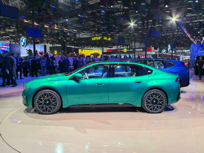 2026北京车展：宝马携新世代多款车型亮相