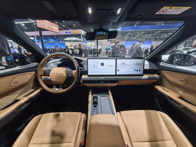 2026北京车展：雷克萨斯全新一代ES亮相