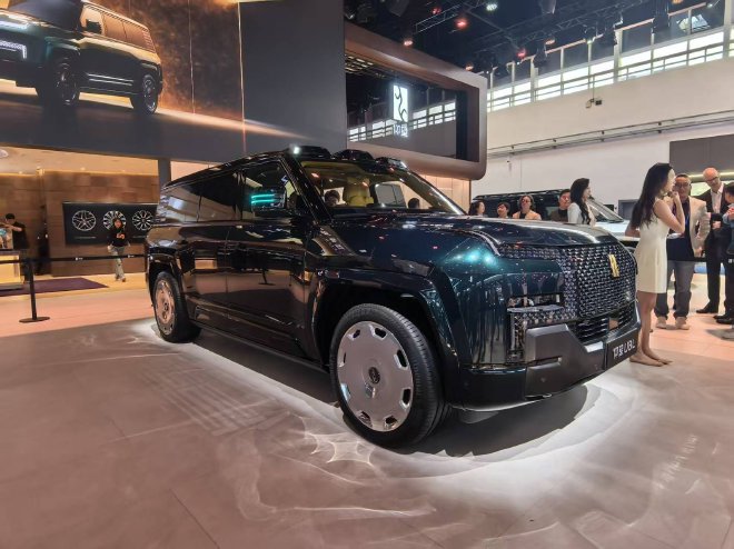 2026北京车展：仰望U8L四座版/U9Xtreme正式亮相