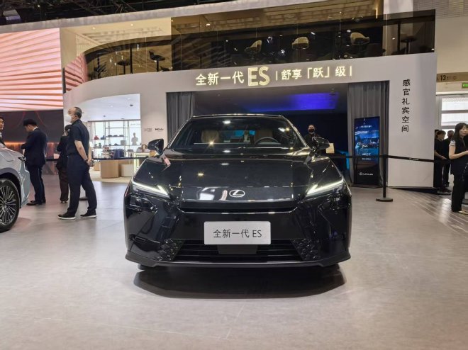 2026北京车展：雷克萨斯全新一代ES亮相