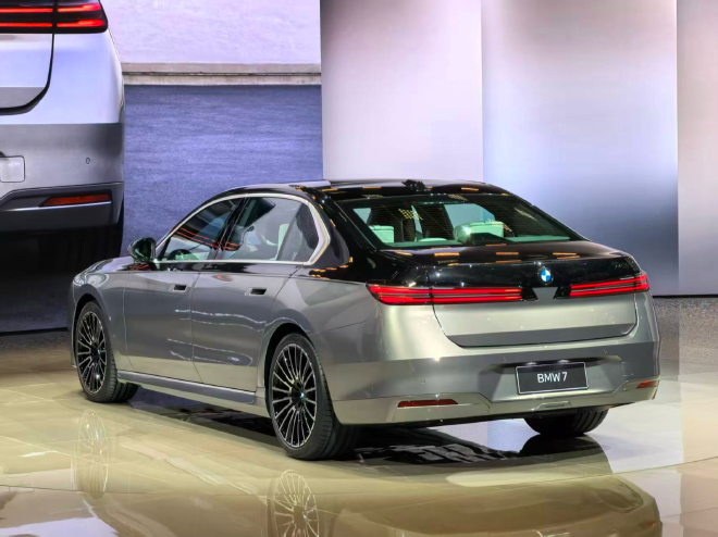 2026北京车展：宝马携新世代多款车型亮相