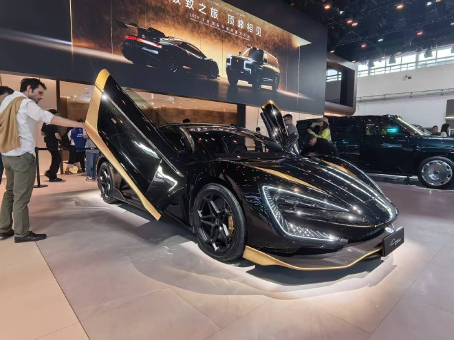 2026北京车展：仰望U8L四座版/U9Xtreme正式亮相
