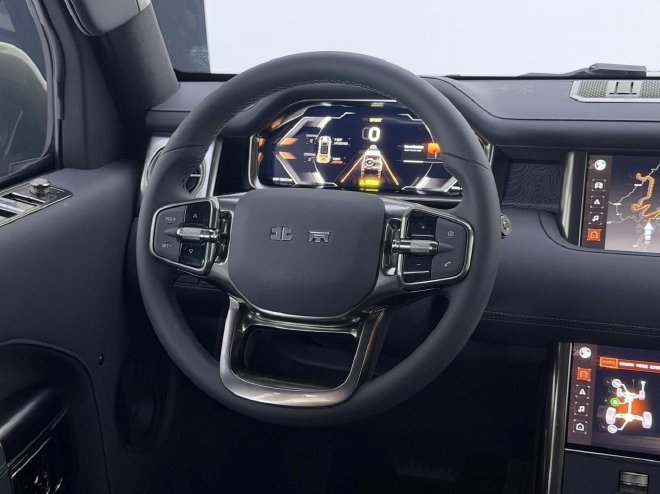 体验军工质感 实拍北京81“战术方盒子”