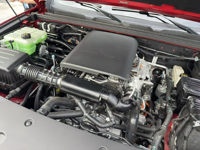 北京越野BJ40增程长续航版上市 官方指导价17.98-20.98万元