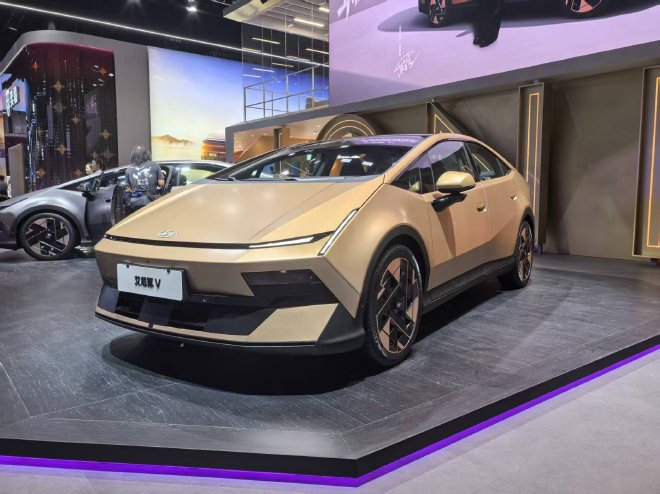 2026成都车展：北京现代艾尼氪IONIQ V开启预售