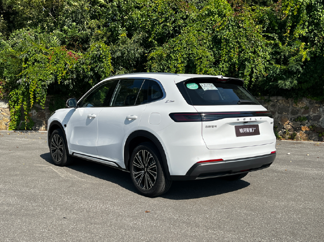 油电醇全能源A+级家用SUV 吉利银河星舰7 EF体验