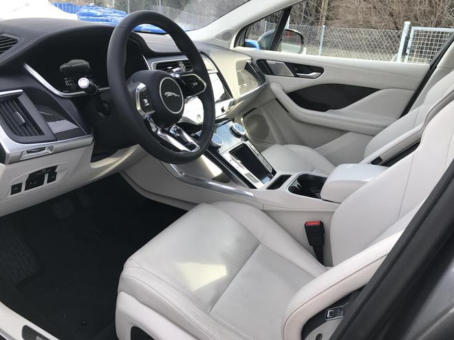 2018北京车展：I-PACE公布售价68.8万元