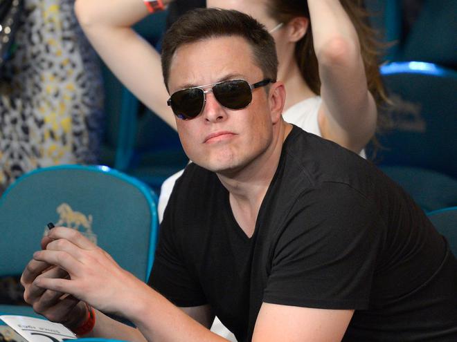 通用前副总裁卢茨再炮轰特斯拉：申请破产是必然的