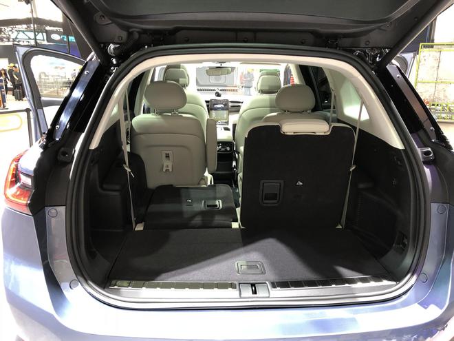 2018广州车展探馆：蔚来ES8 6座版亮相