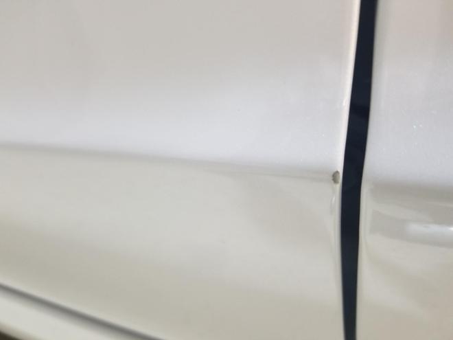 特斯拉Model 3性能版新车被曝存多处质量问题