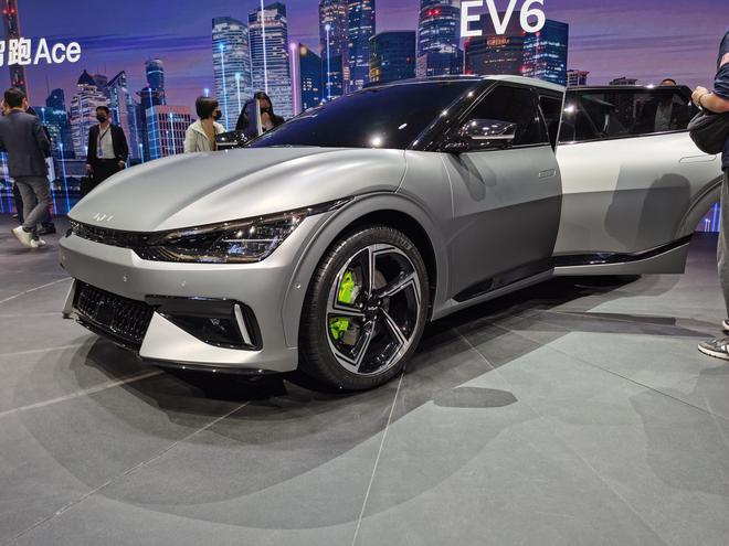 2021上海车展：起亚全新纯电车型EV6 GT发布