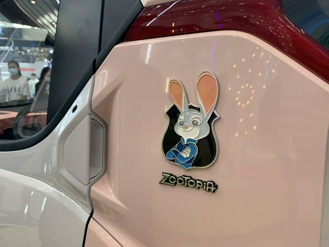 Wuling NanoEV Disney Zootopia limited edition priced at 59,800 yuan