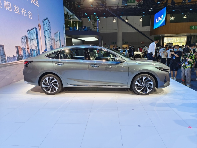 2022成都车展：长安锐程PLUS发布