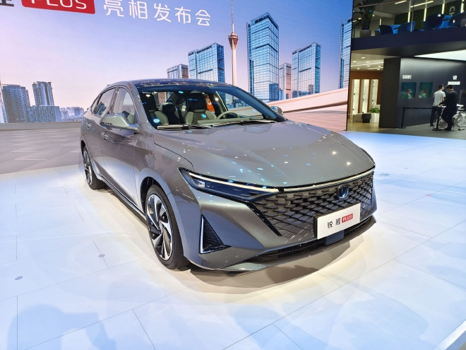 2022成都车展：长安锐程PLUS发布