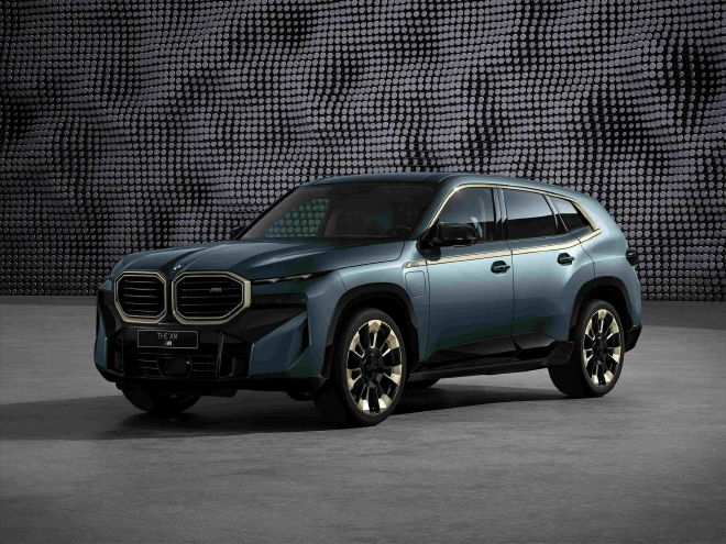 创新BMW XM全球首发 预售价人民币236万元