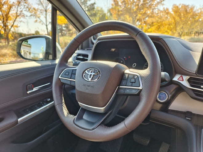 一汽丰田格瑞维亚体验 MPV应有的素质