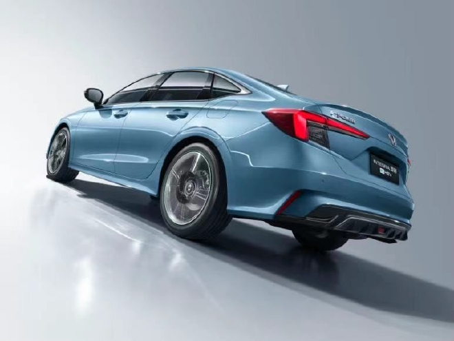 性能混动型格e：HEV上市型格品牌掣电跃升