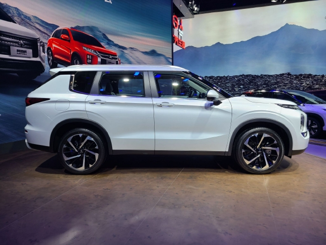 2022广州车展：广汽三菱全新欧蓝德亮相