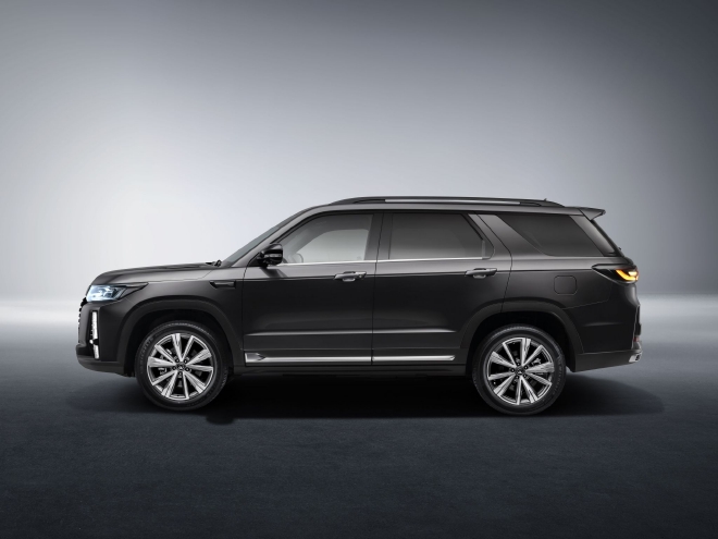 长安CS95PLUS正式上市 售价17.59-19.99万元