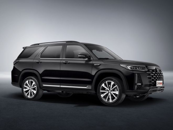 长安CS95PLUS正式上市 售价17.59-19.99万元