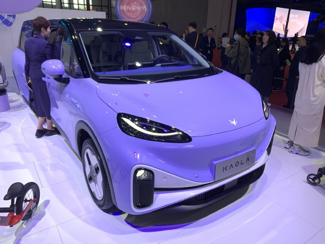 2023上海车展：极狐汽车考拉内饰亮相