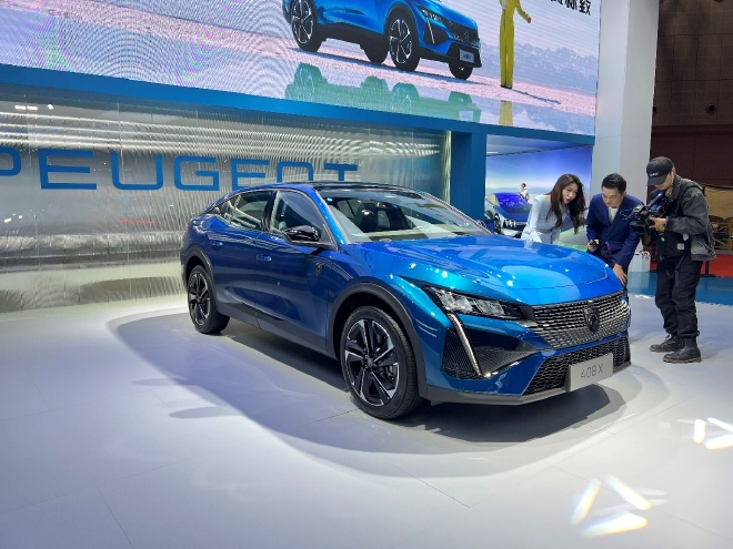 2023上海车展：东风标致408X上市14.57万起