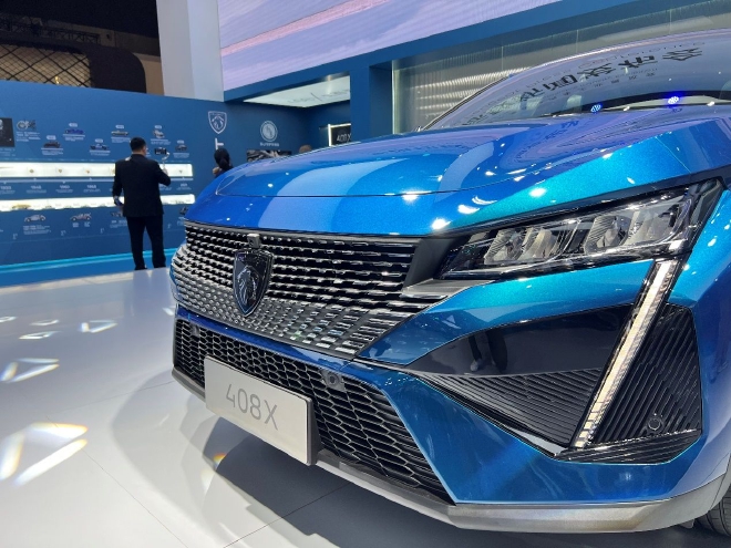 2023上海车展：东风标致408X上市14.57万起