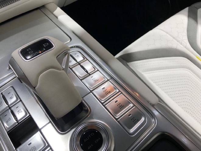 2023上海车展：长城炮6x6超级越野平台全球首秀