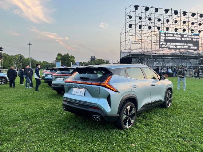 吉利博越COOL上市 售价10.28-12.58万