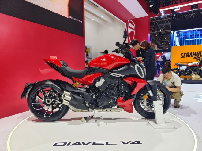2023北京国际摩托车展：杜卡迪全新Diavel V4首秀