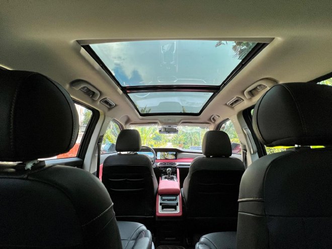 纯电下的精致与舒适 试驾海马7X-E