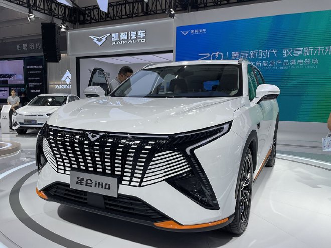 精准发力 凯翼五款新能源车亮相世界动力电池大会
