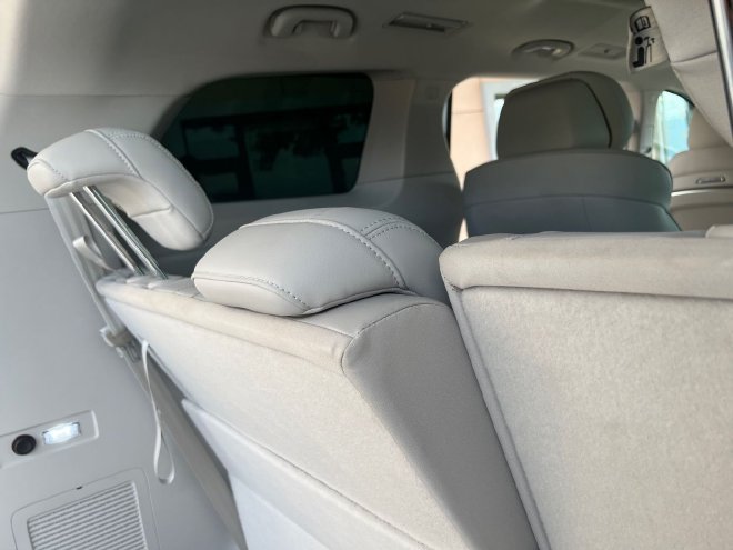 The space experience is beyond imagination. Test drive the 2023 Roewe iMAX8