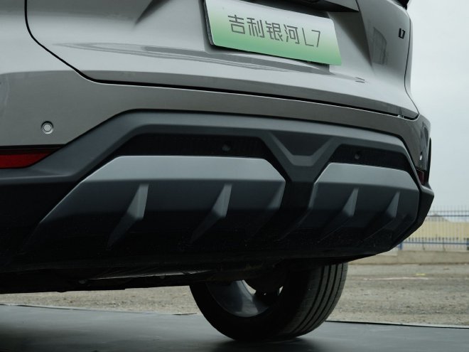兼顾性能与节能 吉利银河L7展示新一代电混实力