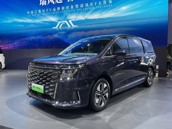 2023成都车展探馆：江淮瑞风RF8