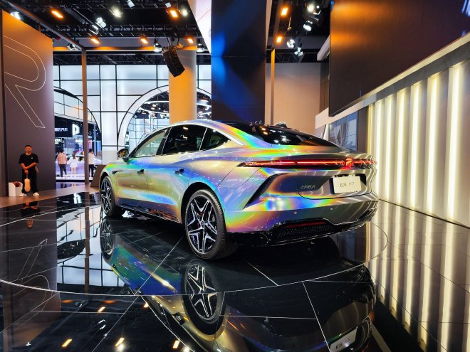 2023成都车展：飞凡汽车巴赫座舱数字生态发布