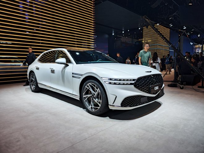 2023成都车展：捷尼赛思G90正式上市