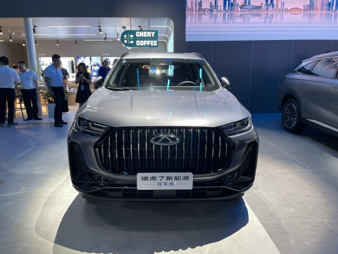 2023成都车展：全新一代瑞虎7PLUS冠军版/瑞虎7新能源冠军版上市