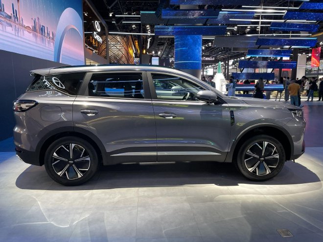 2023成都车展：全新一代瑞虎7PLUS冠军版/瑞虎7新能源冠军版上市