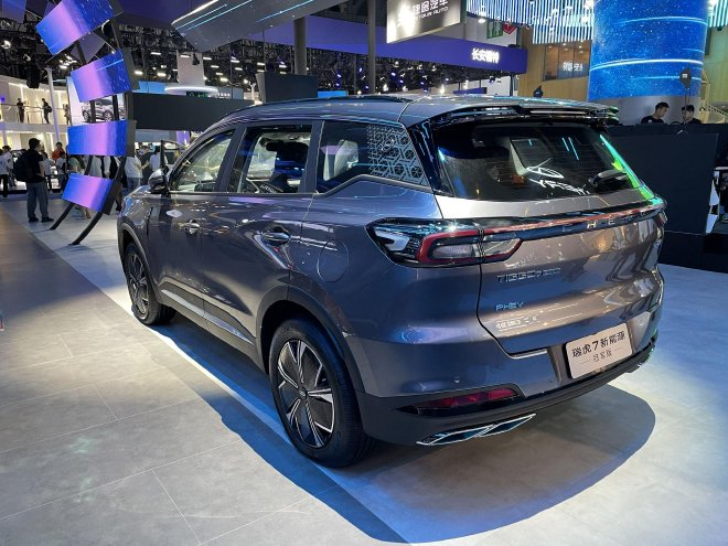 2023成都车展：全新一代瑞虎7PLUS冠军版/瑞虎7新能源冠军版上市