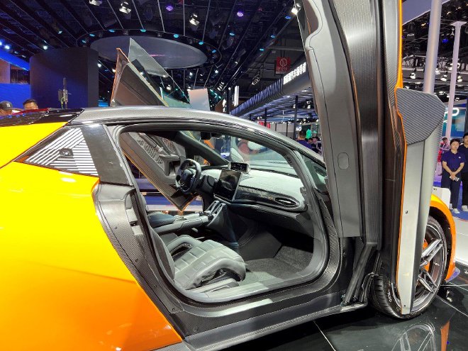 2023成都车展：昊铂GT/昊铂SSR双车亮相