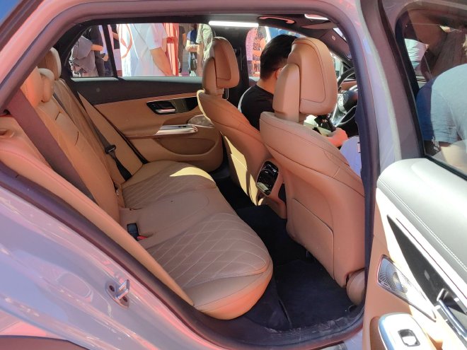 2023慕尼黑车展：奔驰E级全地形旅行车亮相