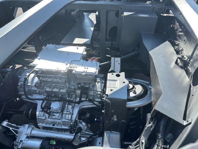 仰望全新易四方概念车 提升安全冗余