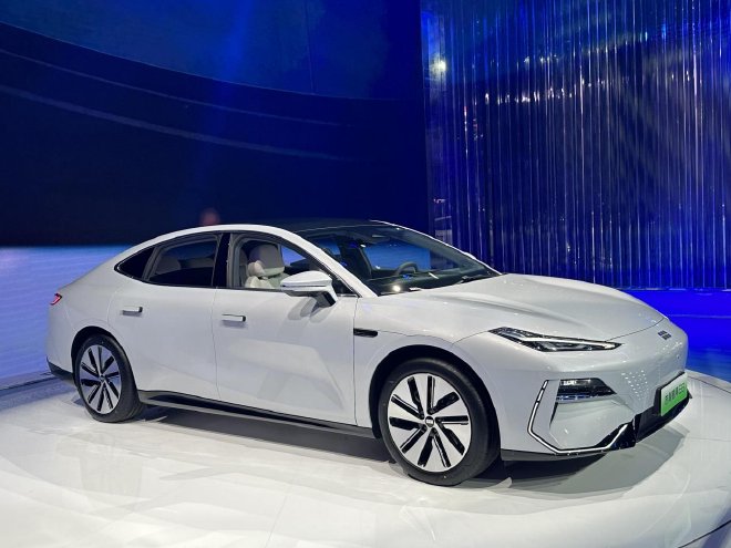 2023广州车展：新能源车强势“霸展” 智能技术展开新角逐