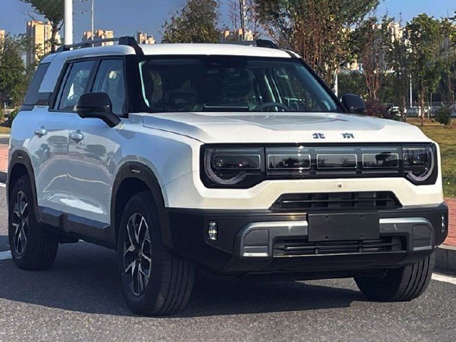 内外焕然一新hev动力加持静态体验北京汽车全新bj30