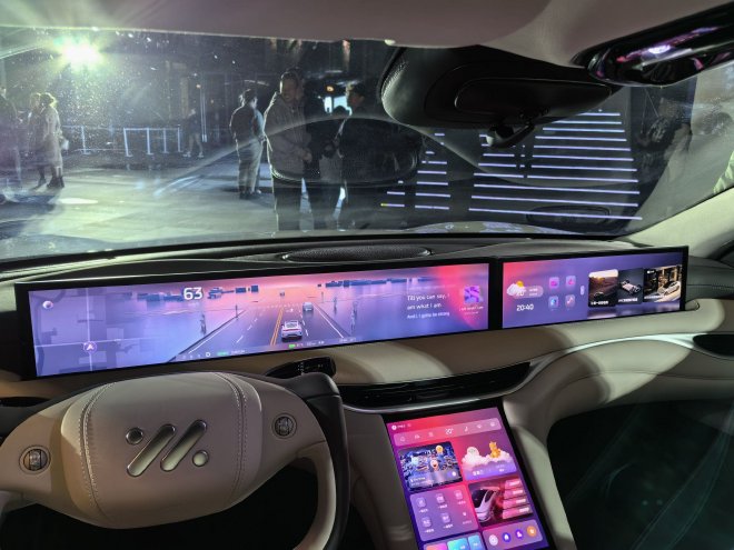 预售23-33万元 智己L6正式亮相