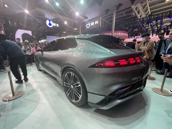 2024北京车展：腾势旗舰轿车Z9GT首秀