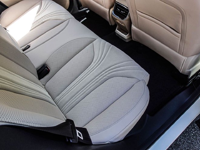 荣威D5X DMH外观略有改变 更贴合实用需求