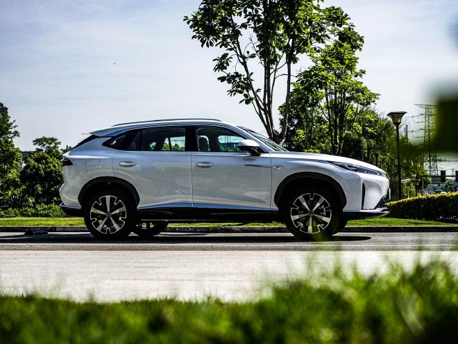 荣威D5X DMH北京站交付活动 满油满电交车